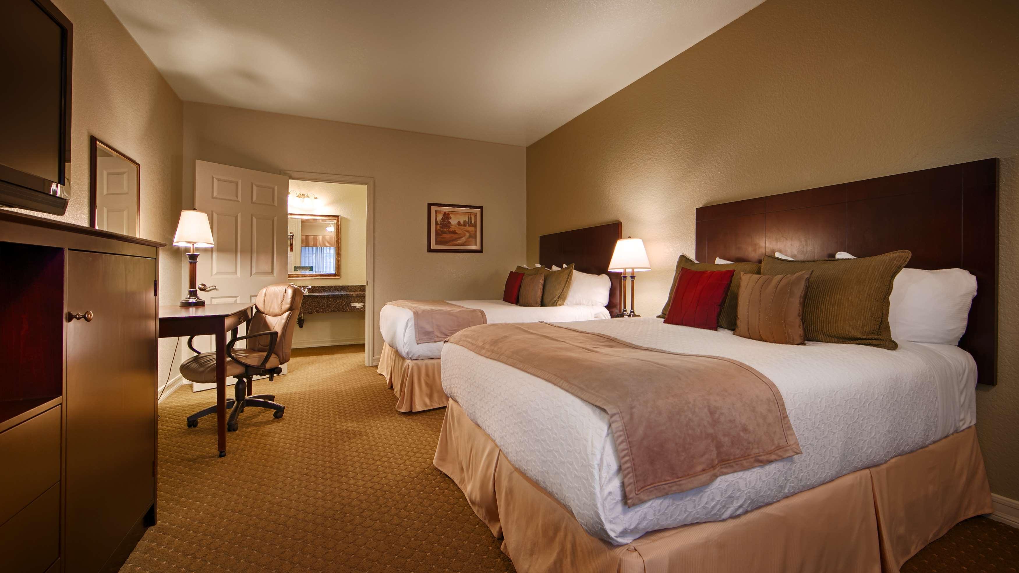 Best Western Plus Bayshore Inn Юрика Екстер'єр фото