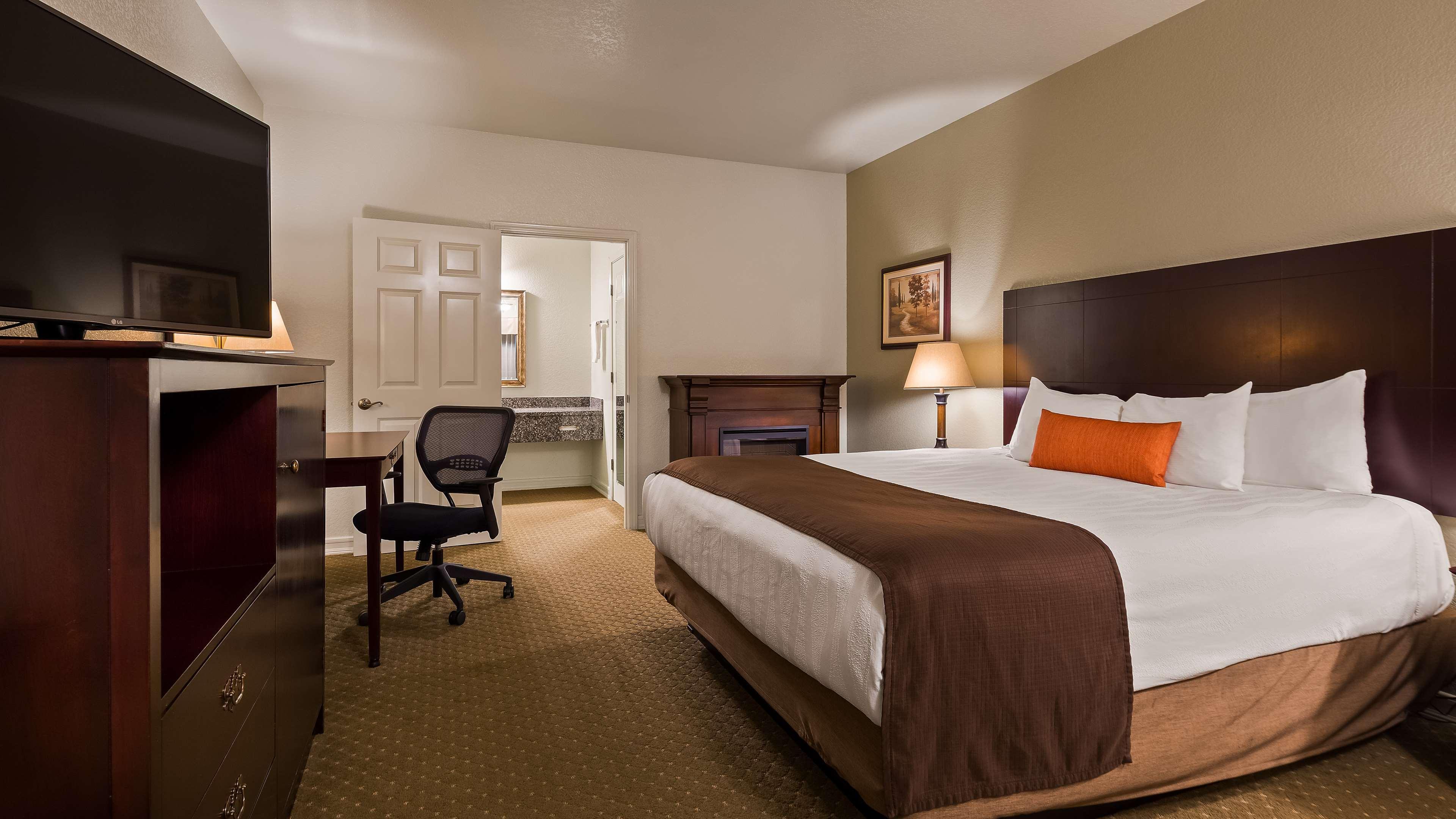 Best Western Plus Bayshore Inn Юрика Екстер'єр фото